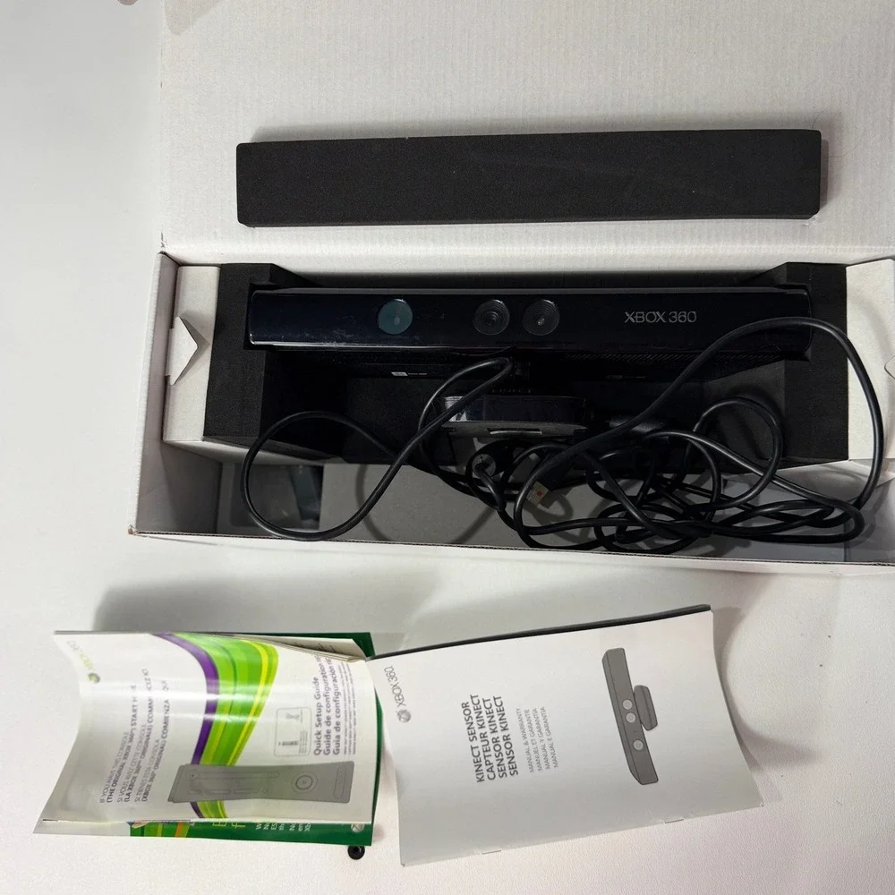 Microsoft Xbox 360 Kinect Sensor Model 1414 Motion Camera with Original Box